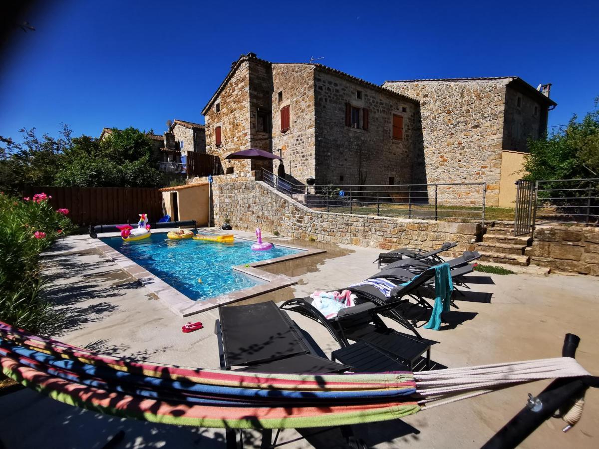 Magnifique gite en pierres 6 personnes avec piscine privee Ardeche plein sud Lablachère Exterior foto